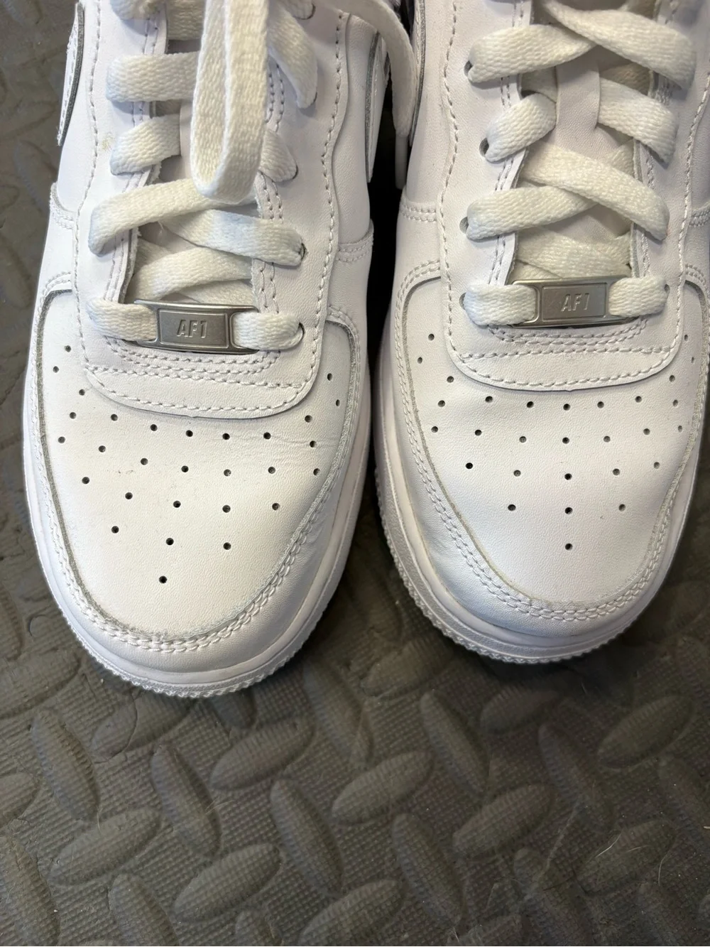 3682 Nike Air Force Ones White Men’s Size 7
